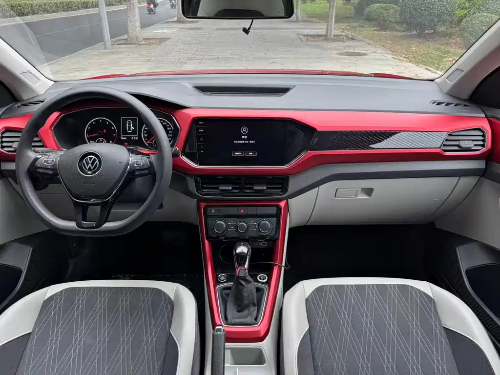 Volkswagen T-Cross — миниатюра 6