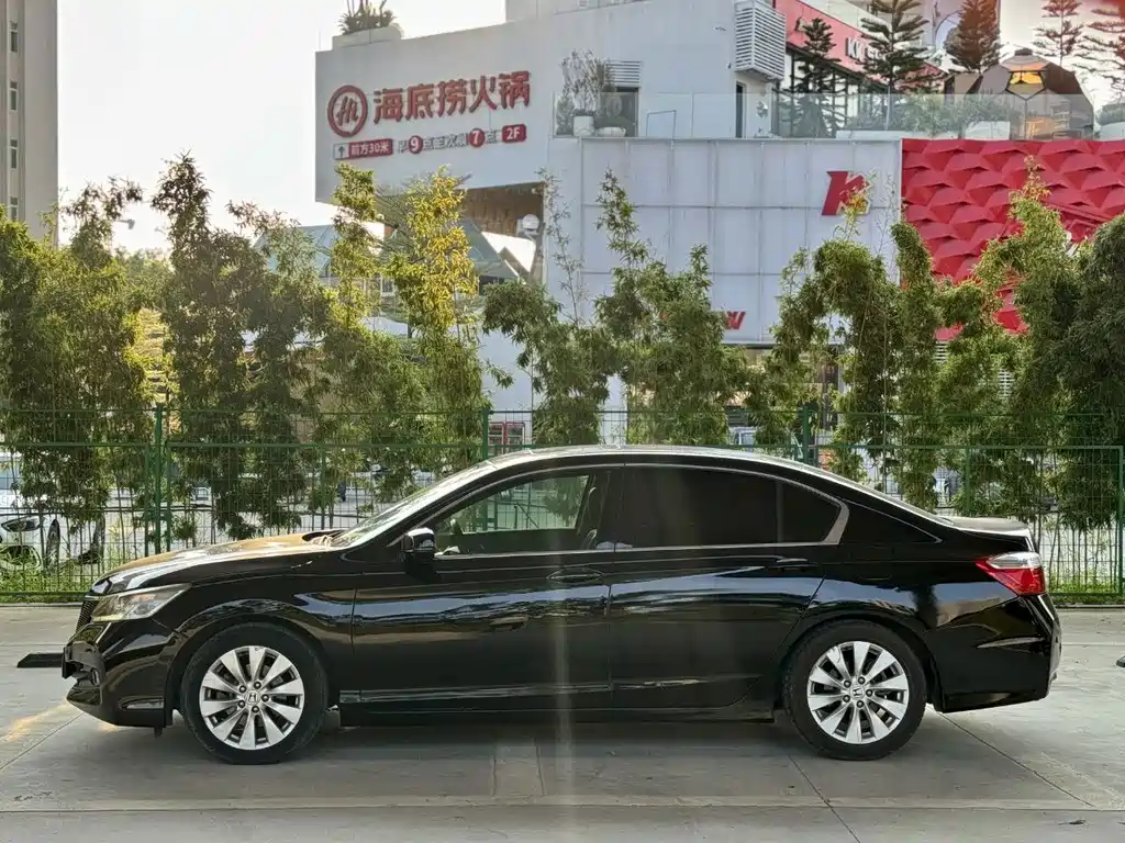 Honda Accord — миниатюра 3