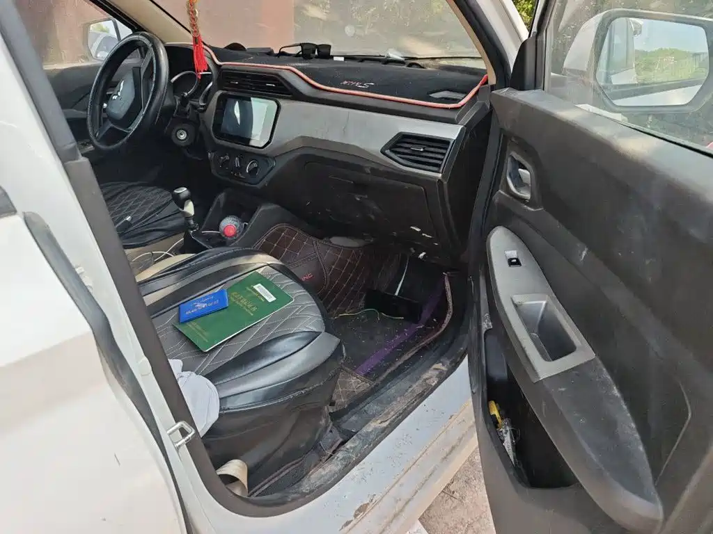 Wuling Hongguang — миниатюра 19