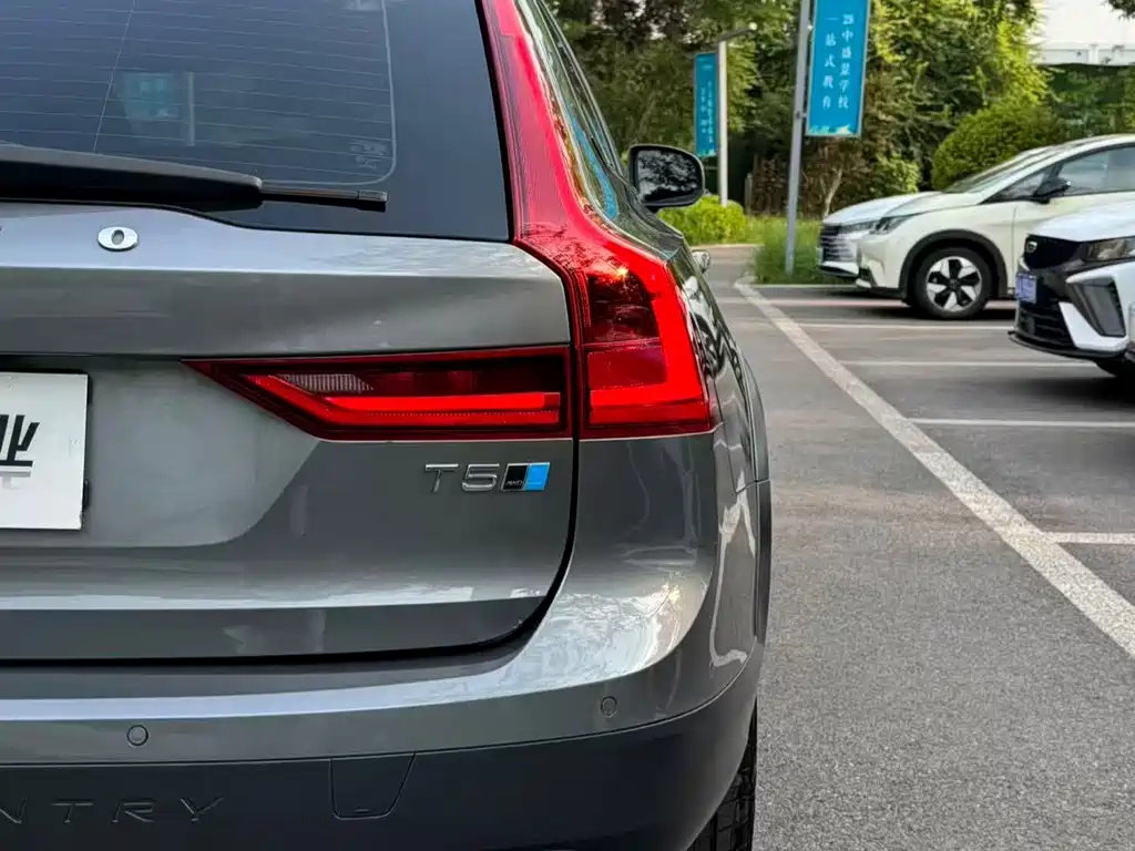 Volvo V90 — миниатюра 18
