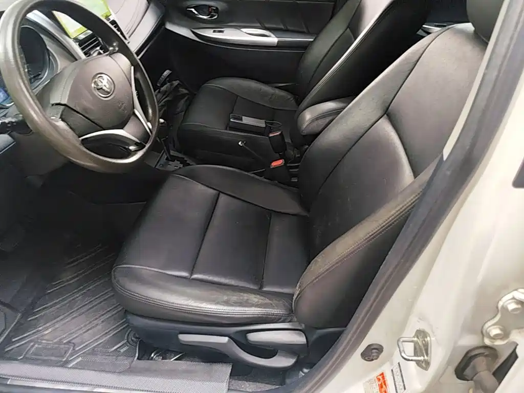 Toyota Yaris L — миниатюра 15