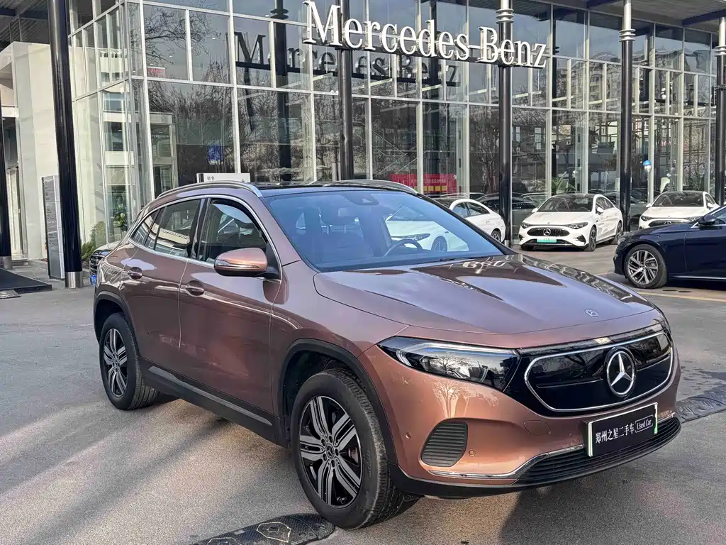 MERCEDES-BENZ EQA