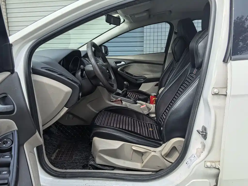 Ford Focus — миниатюра 4