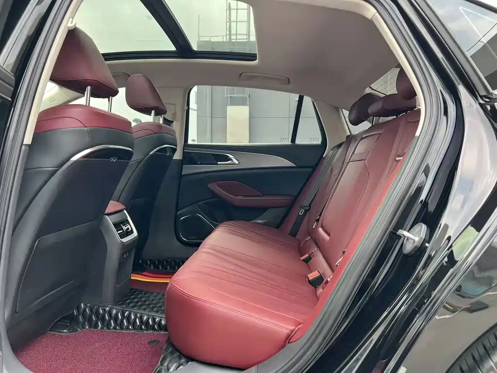 Hongqi Hongqi H5 — миниатюра 16