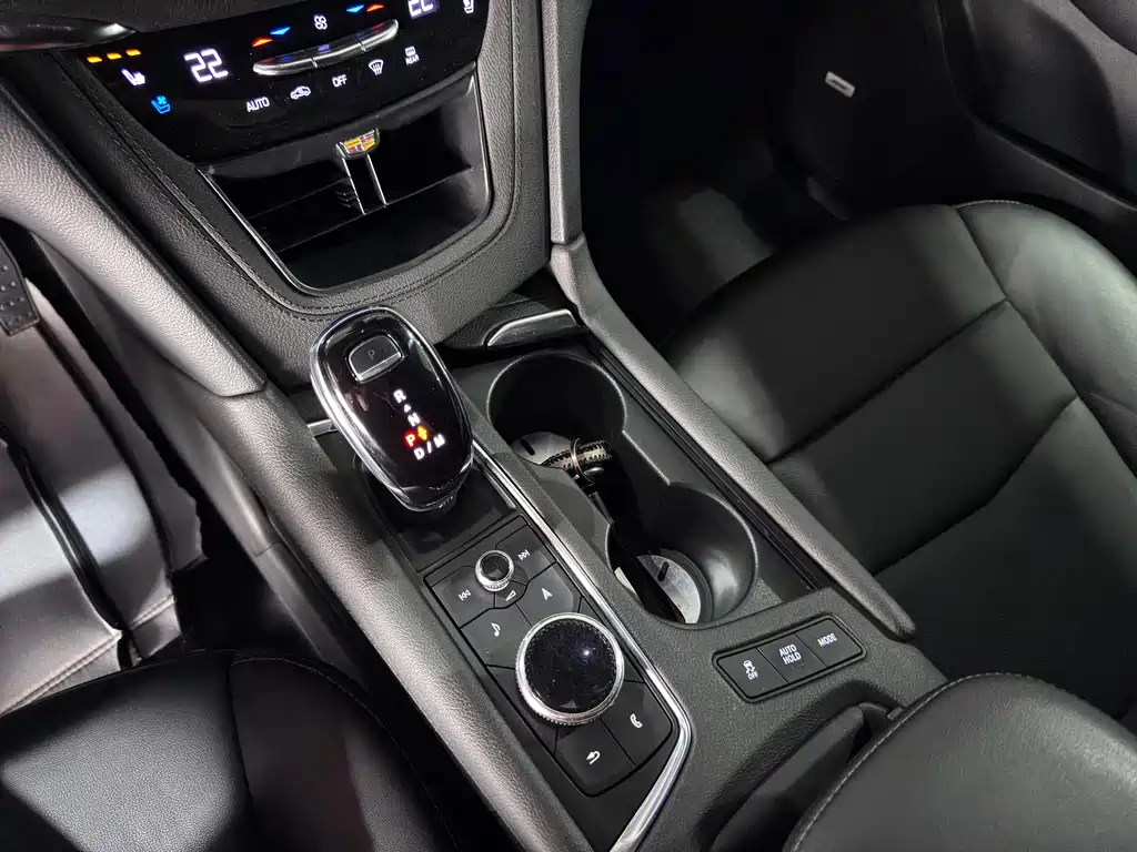 Cadillac XT5 — миниатюра 15