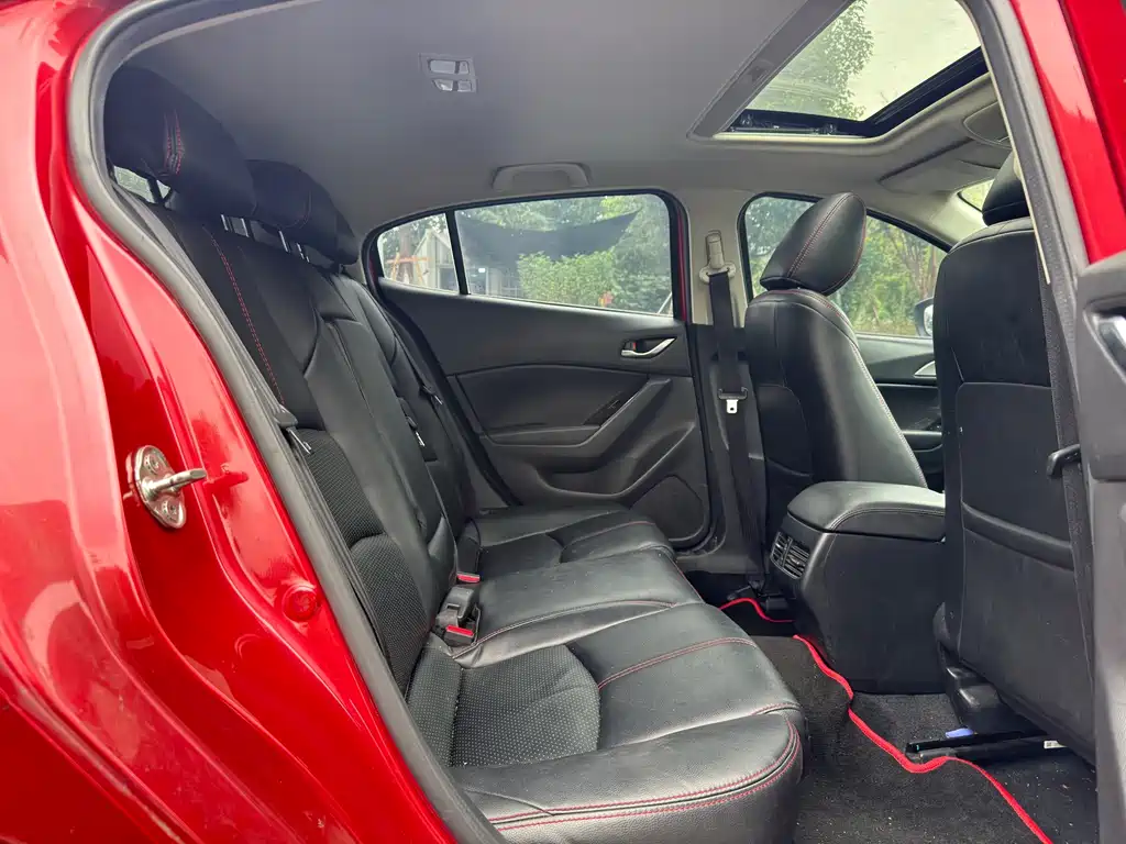 Mazda 3 Axela — миниатюра 11