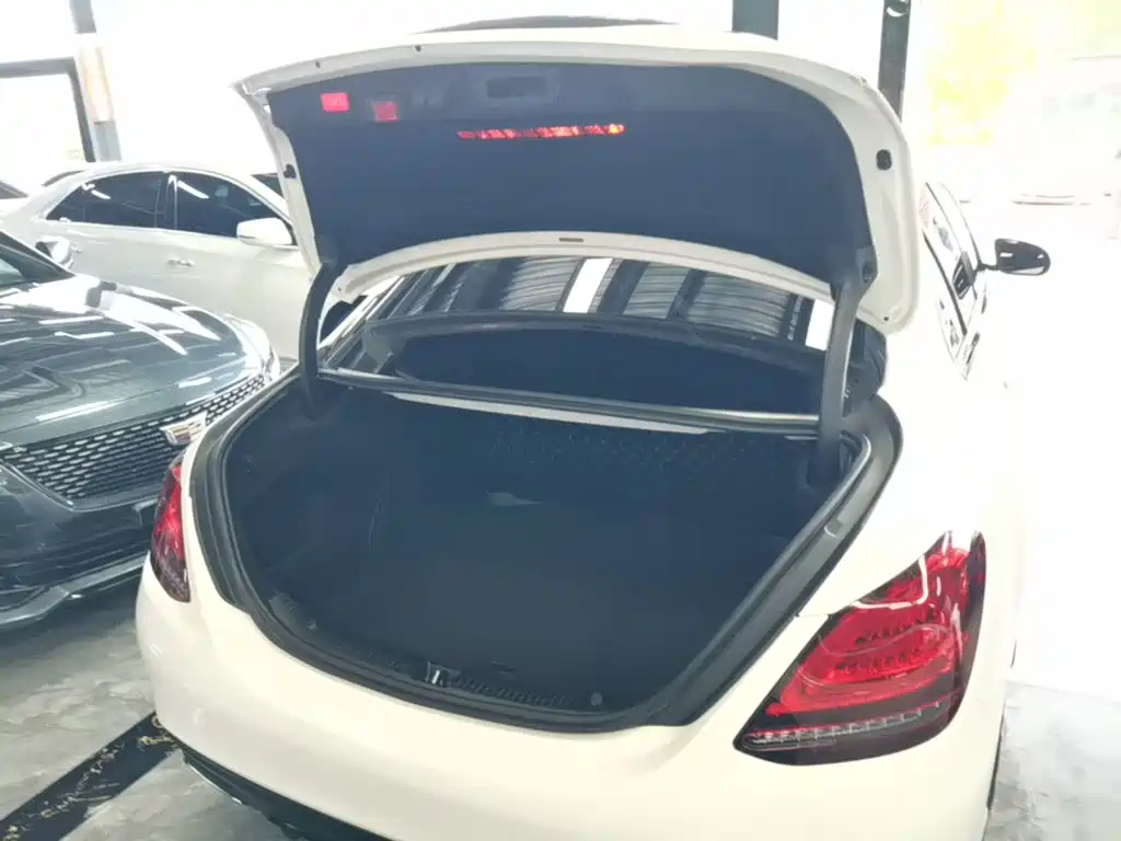 Mercedes-Benz C-Class — миниатюра 19