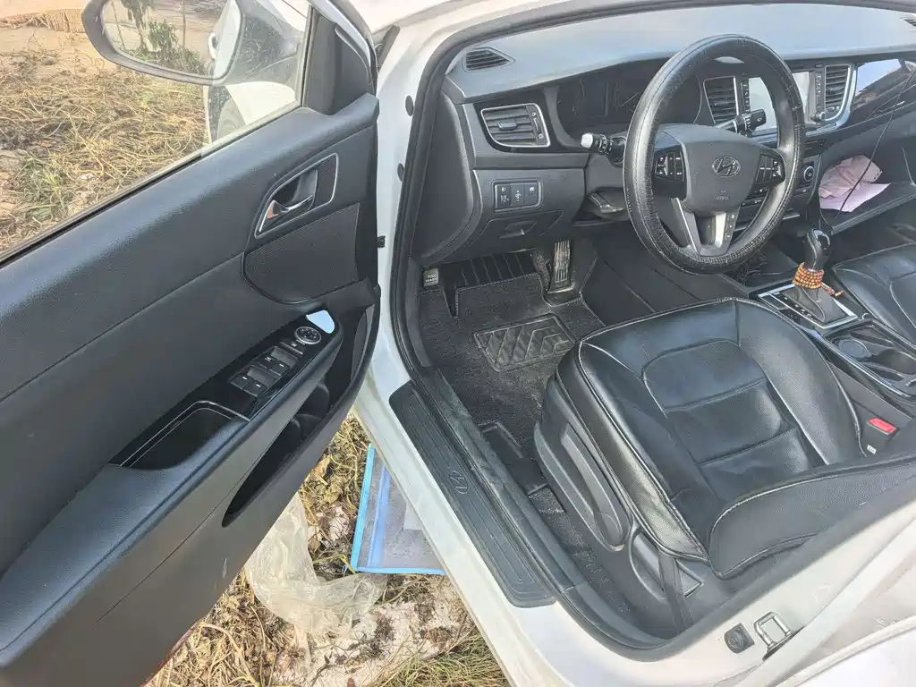 Hyundai Mistra — миниатюра 3