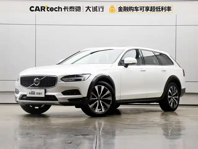 VOLVO  V90 2021