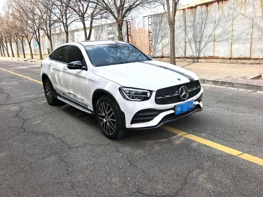 奔驰GLC轿跑 2022款 GLC 300 4MATIC 轿跑SUV 2023