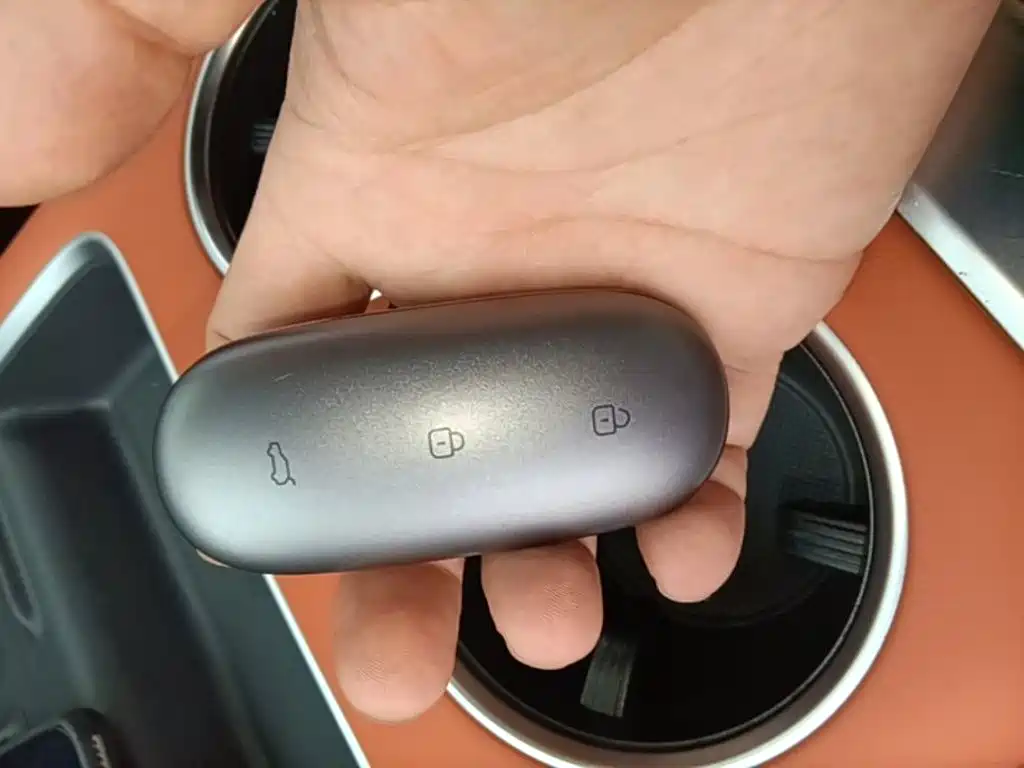 Li Auto Li L6 — миниатюра 9