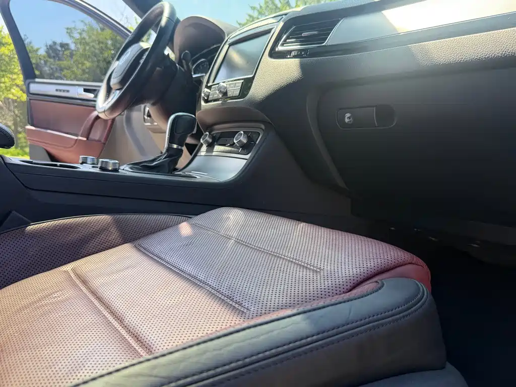 Volkswagen Touareg 2017 3.0TSI R-Line