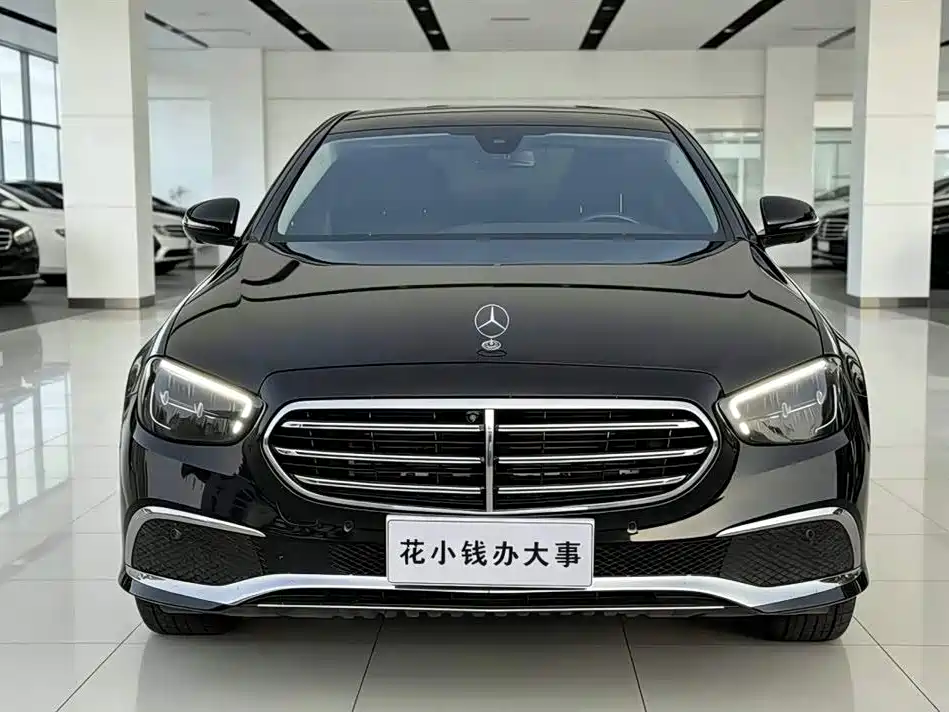 Mercedes-Benz E-Class — миниатюра 2