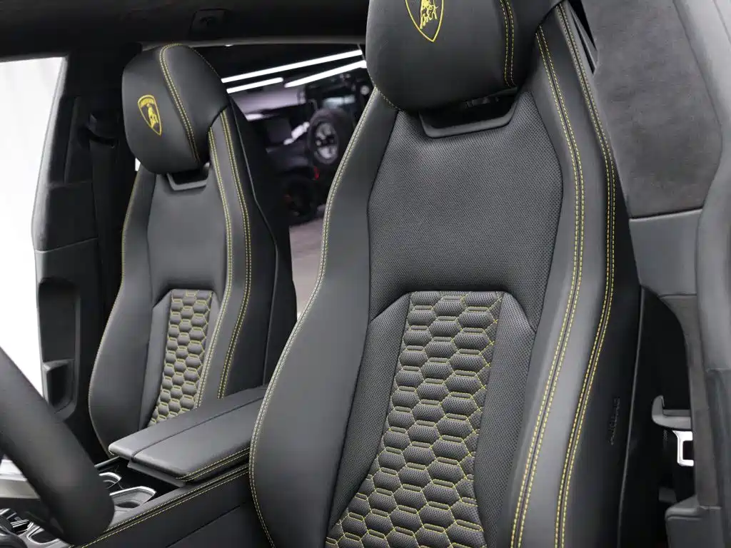 Lamborghini Urus — миниатюра 3
