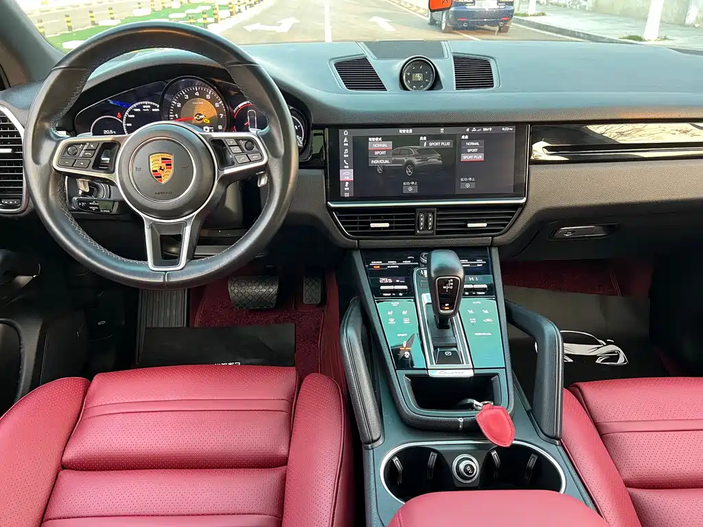 Porsche Cayenne — миниатюра 6