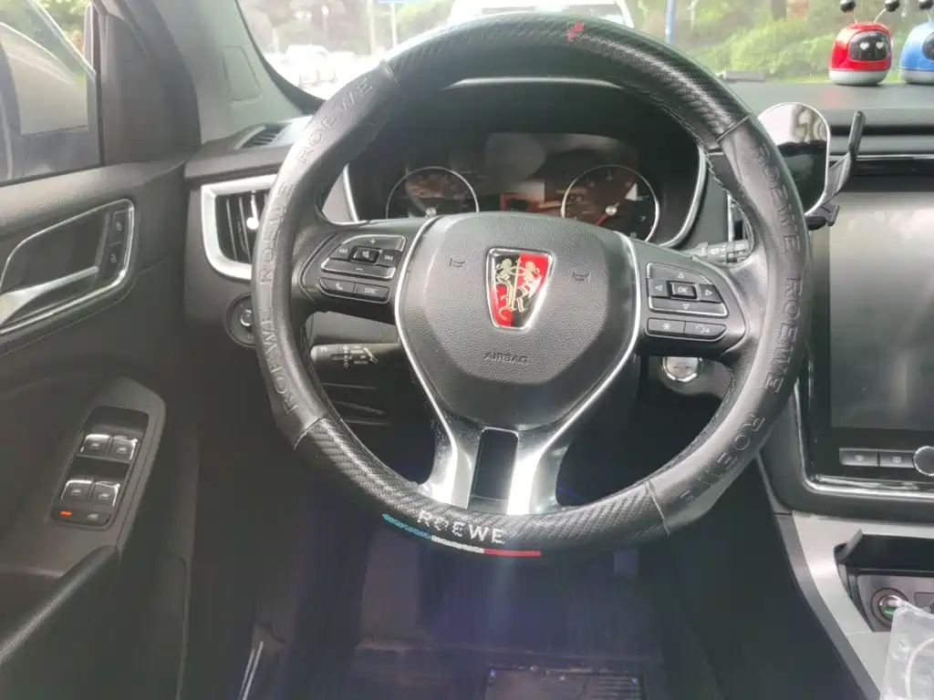 Roewe RX5 — миниатюра 6