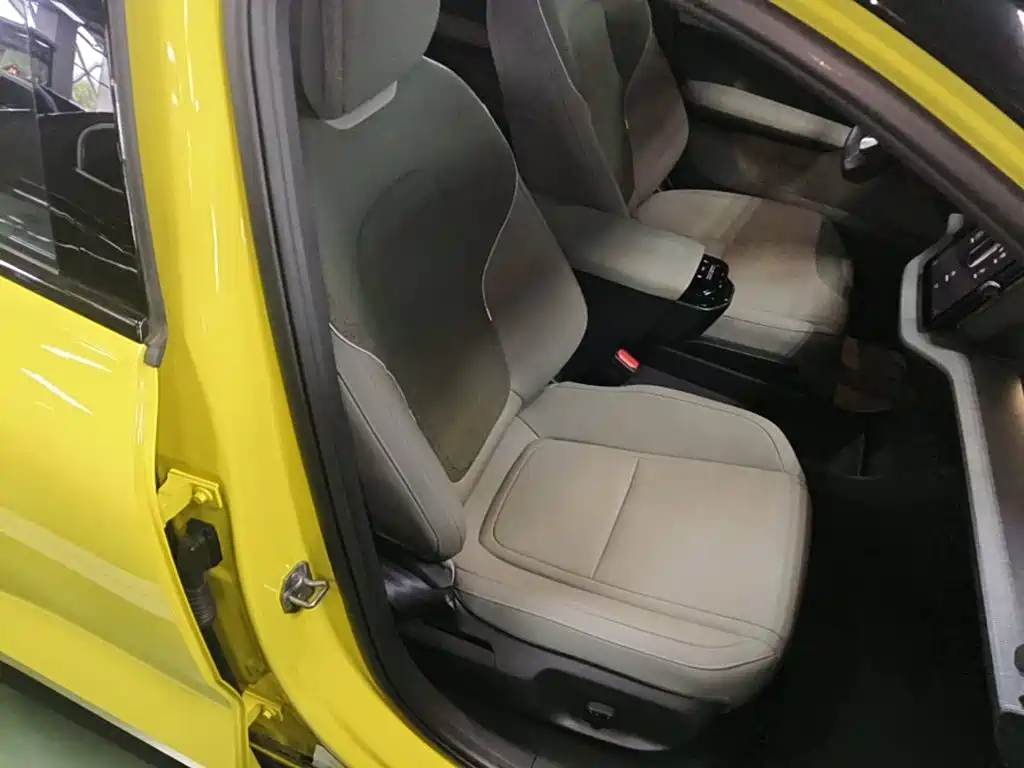 Volvo EX30 — миниатюра 25