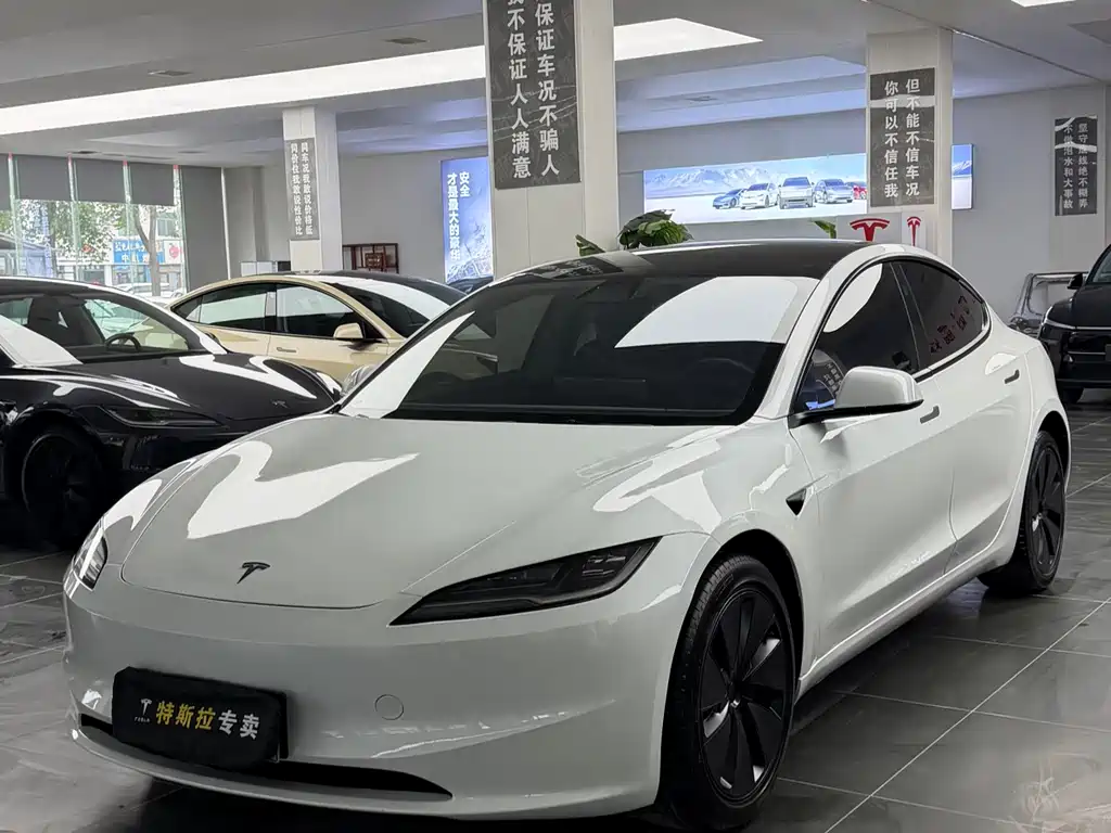 Tesla Model 3 2026