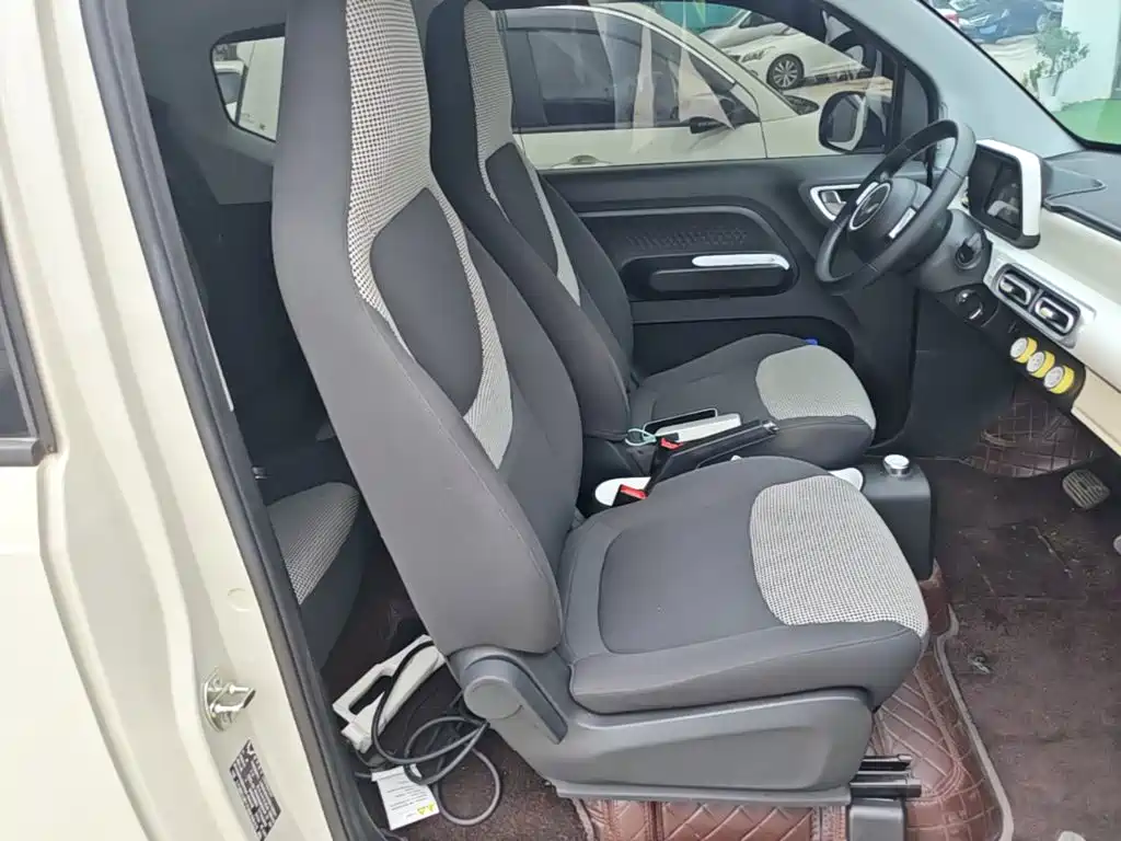 Wuling MINIEV — миниатюра 25