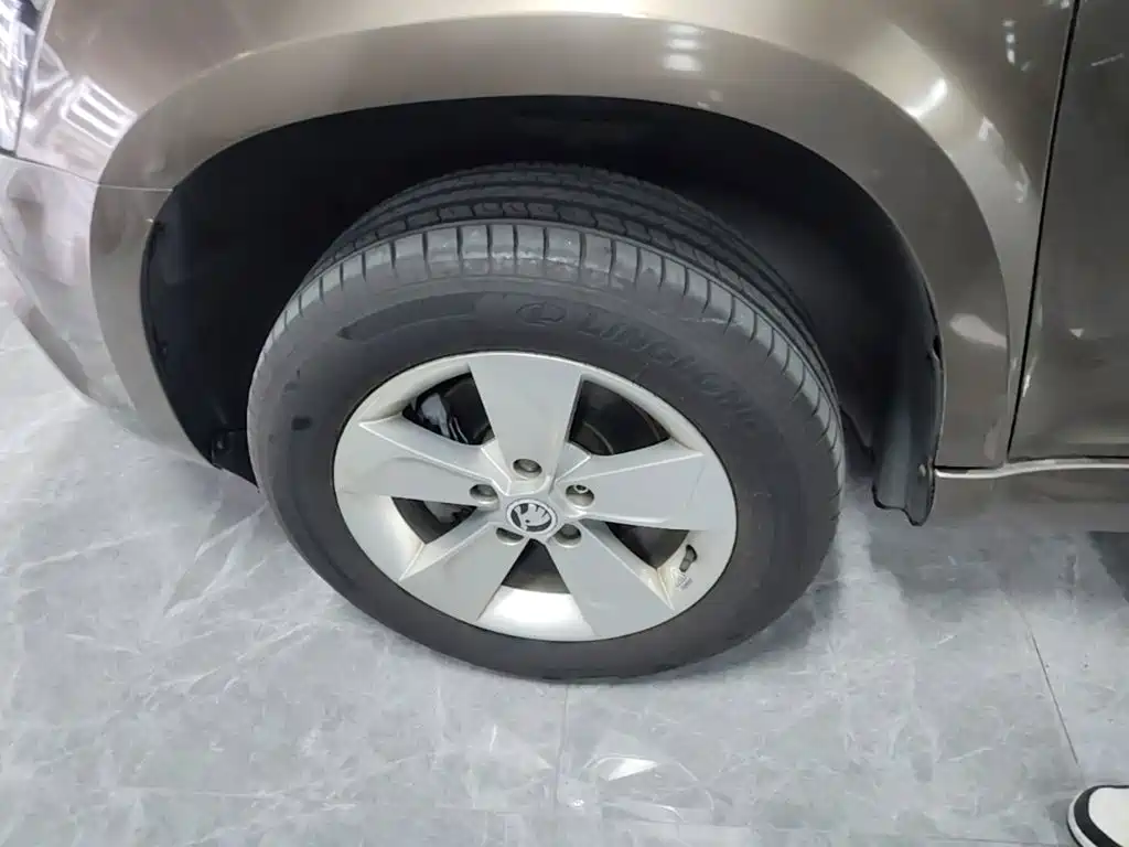 Skoda Yeti — миниатюра 23