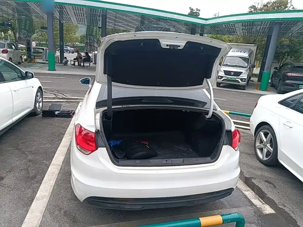 Citroen C4L — миниатюра 19