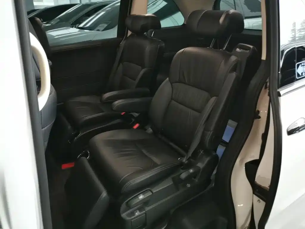 Honda Odyssey — миниатюра 17