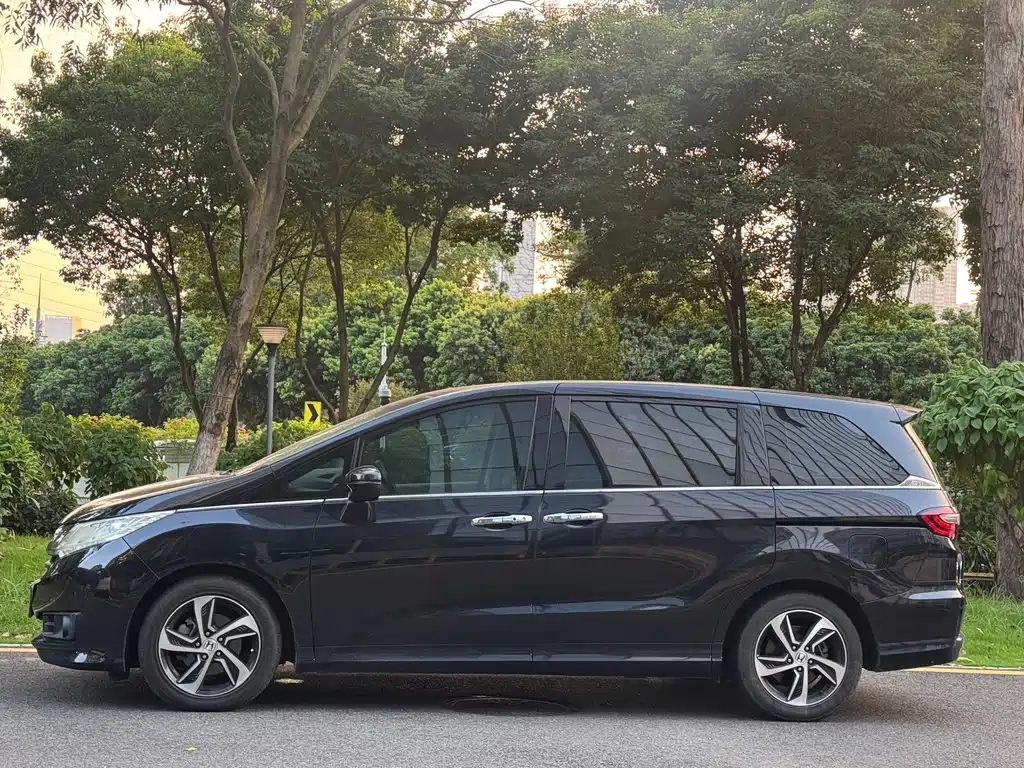 Honda Odyssey — миниатюра 4