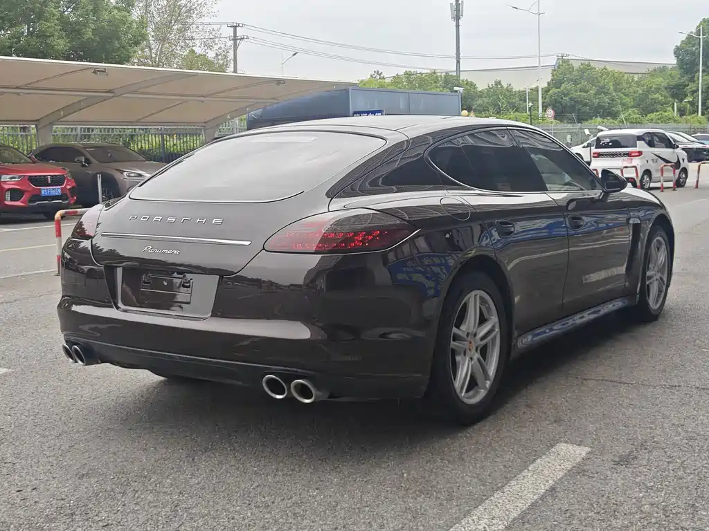 Porsche Panamera — миниатюра 4