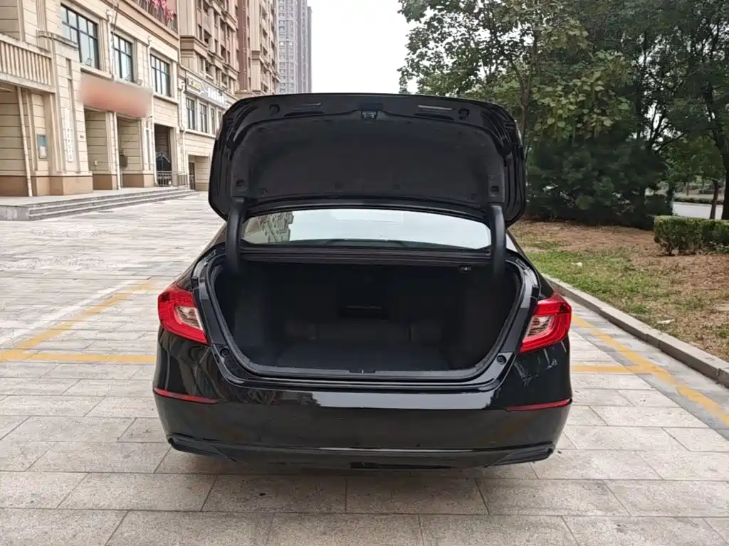 Honda Accord — миниатюра 19