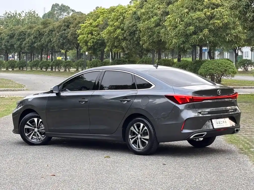Changan Eado — миниатюра 6