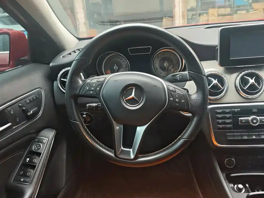 Mercedes-Benz GLA — миниатюра 15