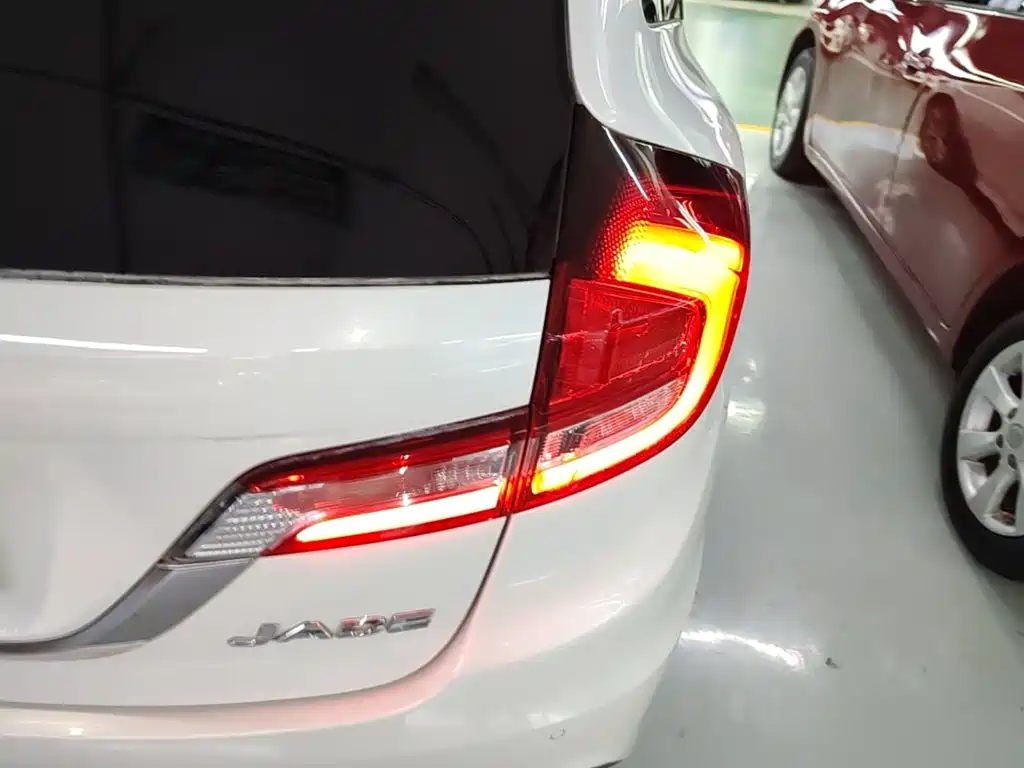 Honda Jade — миниатюра 8