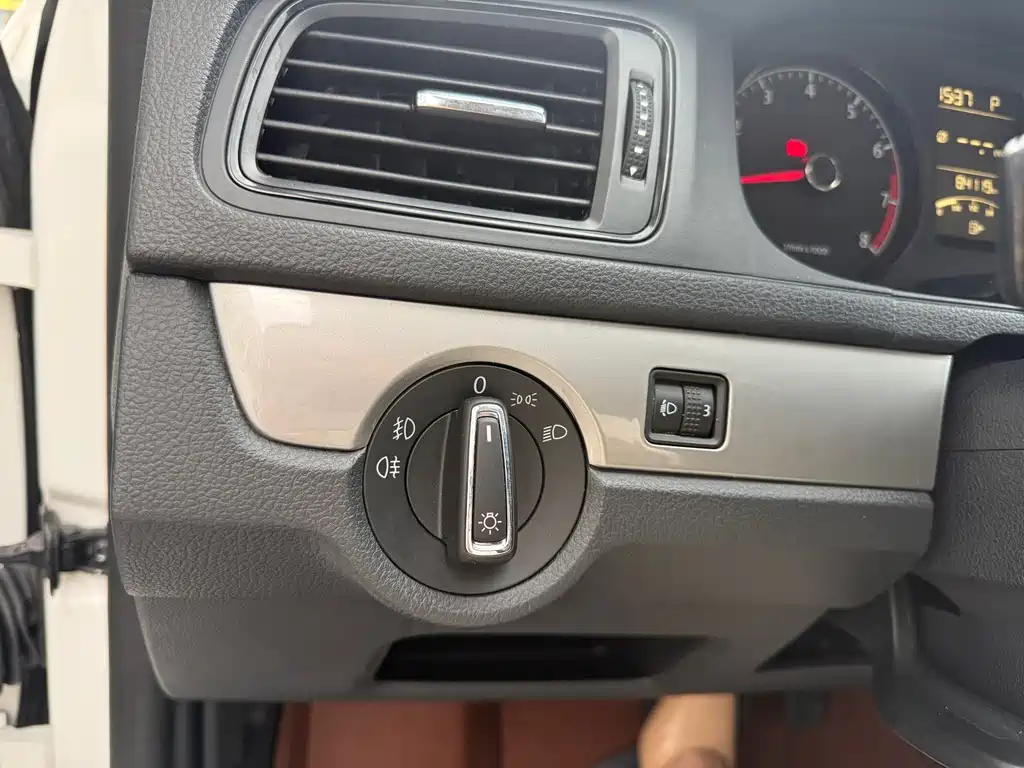 Volkswagen Lavida — миниатюра 12