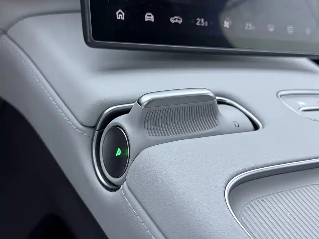 NIO EC7 — миниатюра 19