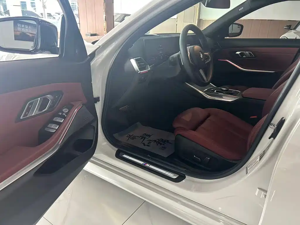 BMW 3 Series — миниатюра 7