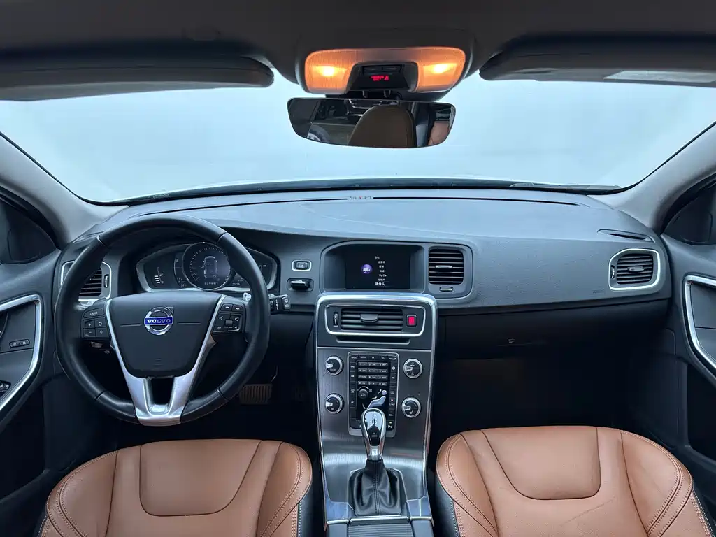 Volvo V60 — миниатюра 18