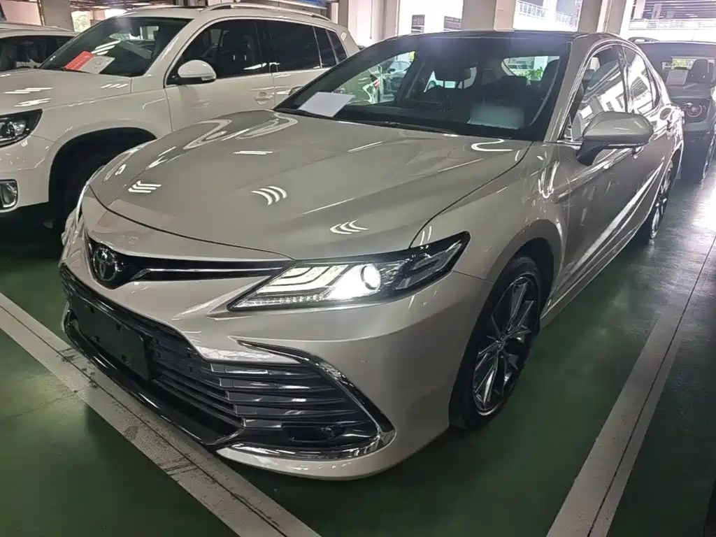 Toyota Camry 2021 2.5G Luxury