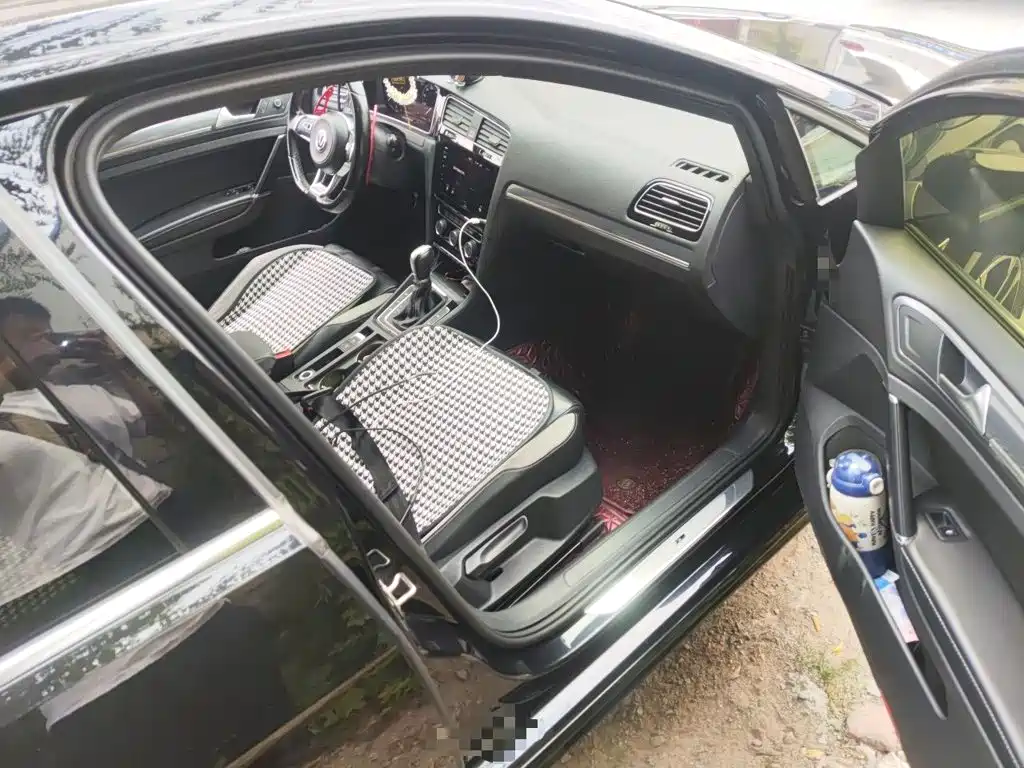 Volkswagen Golf — миниатюра 17