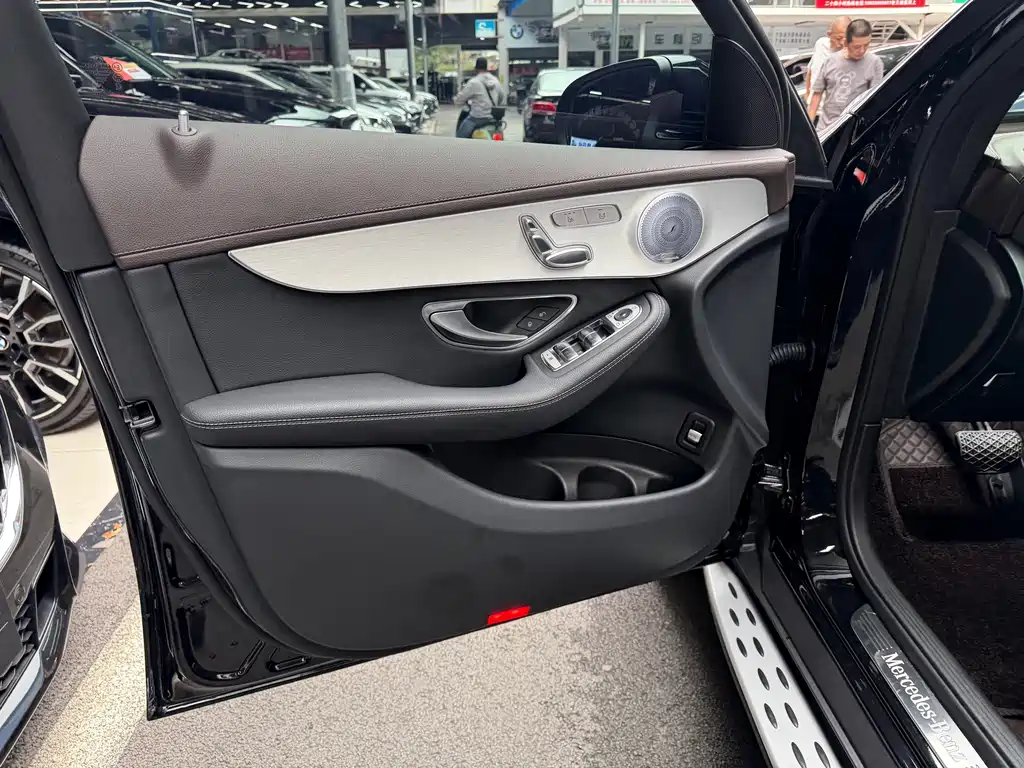 Mercedes-Benz GLC — миниатюра 13
