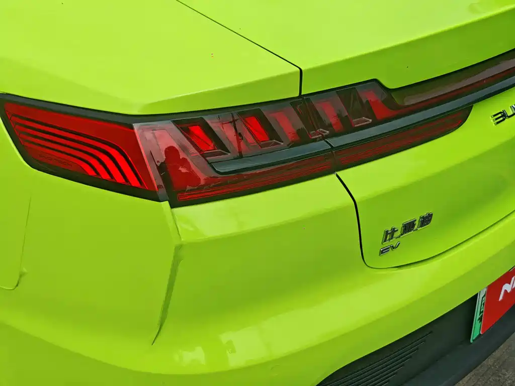 BYD Han — миниатюра 8