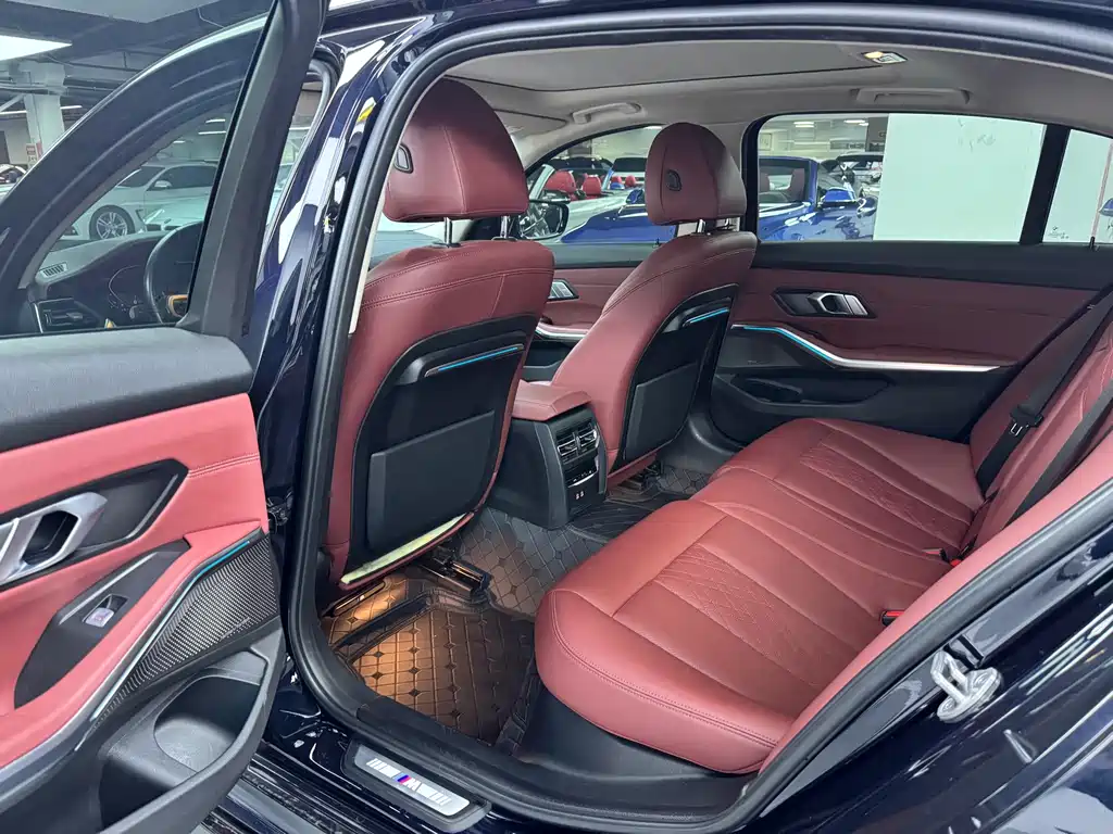 BMW 3 Series - фото 8