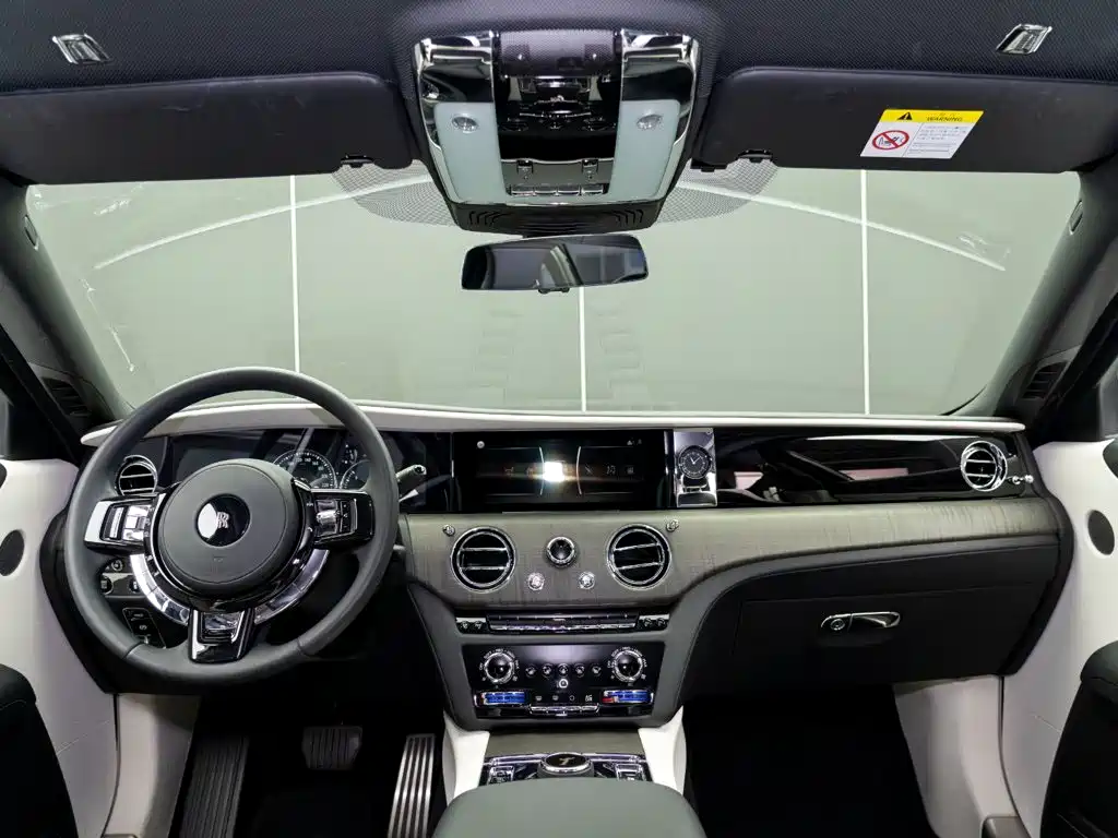 Rolls-Royce Ghost — миниатюра 18