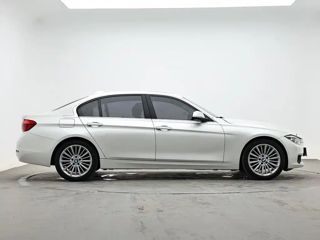 BMW 3 Series — миниатюра 5