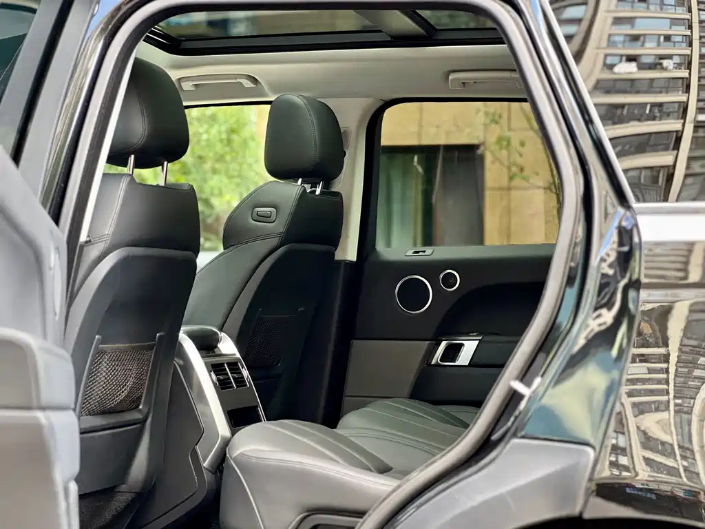Land Rover Sport — миниатюра 17