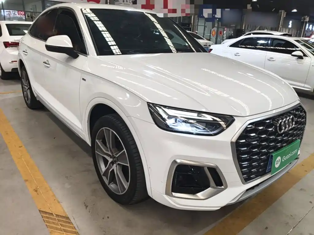 Audi Q5L Sportback — миниатюра 4