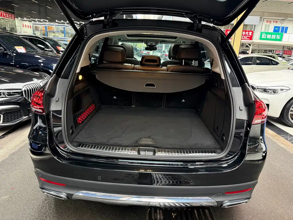 Mercedes-Benz GLE (Import) — миниатюра 28