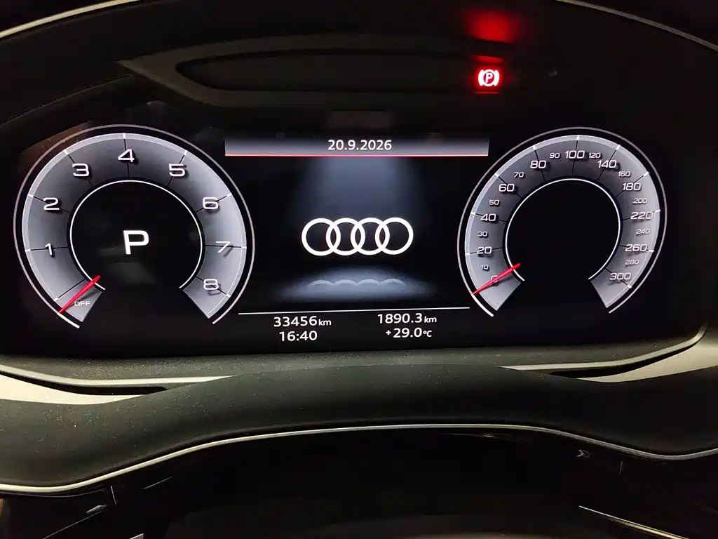 Audi Q8 — миниатюра 11