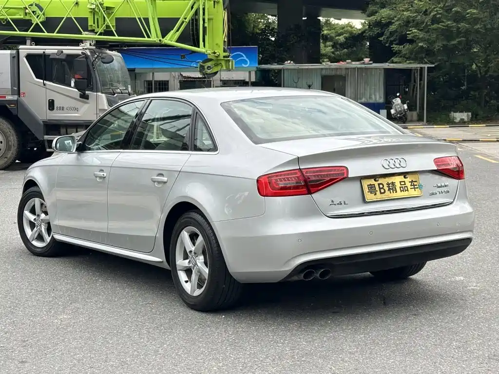 Audi A4L — миниатюра 5