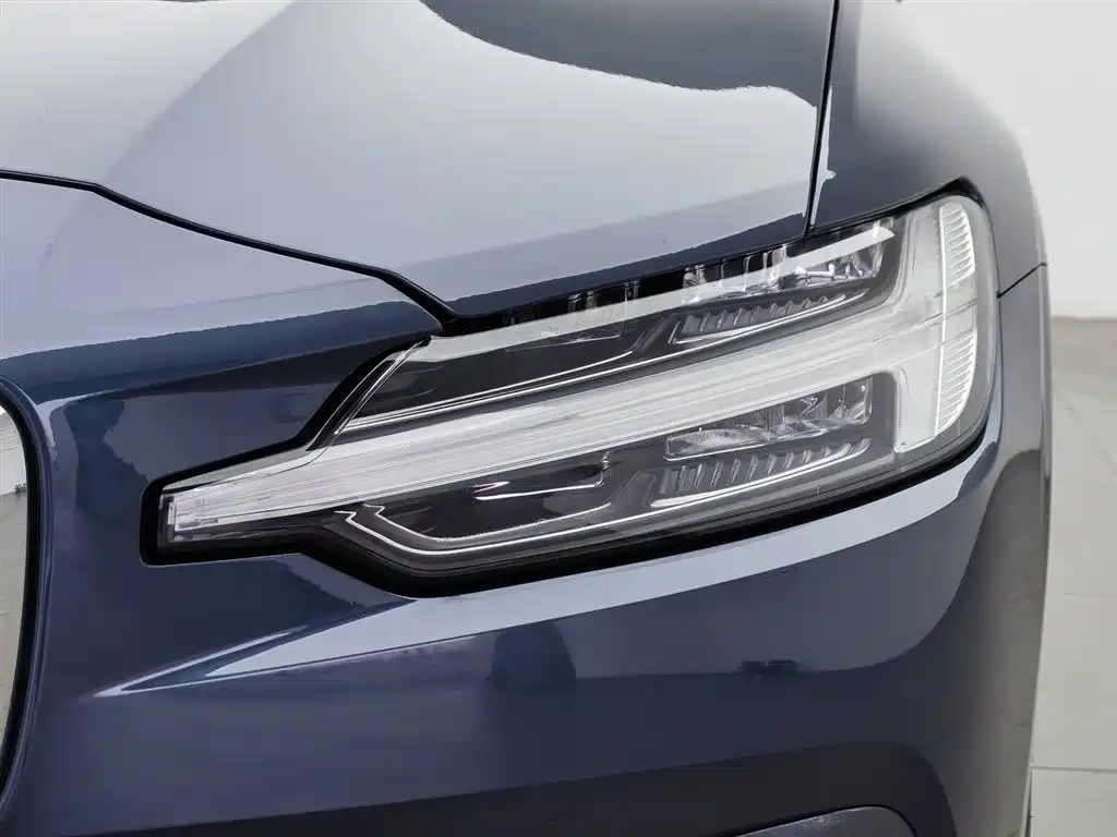 VOLVO S60 PLUG IN HYBRID