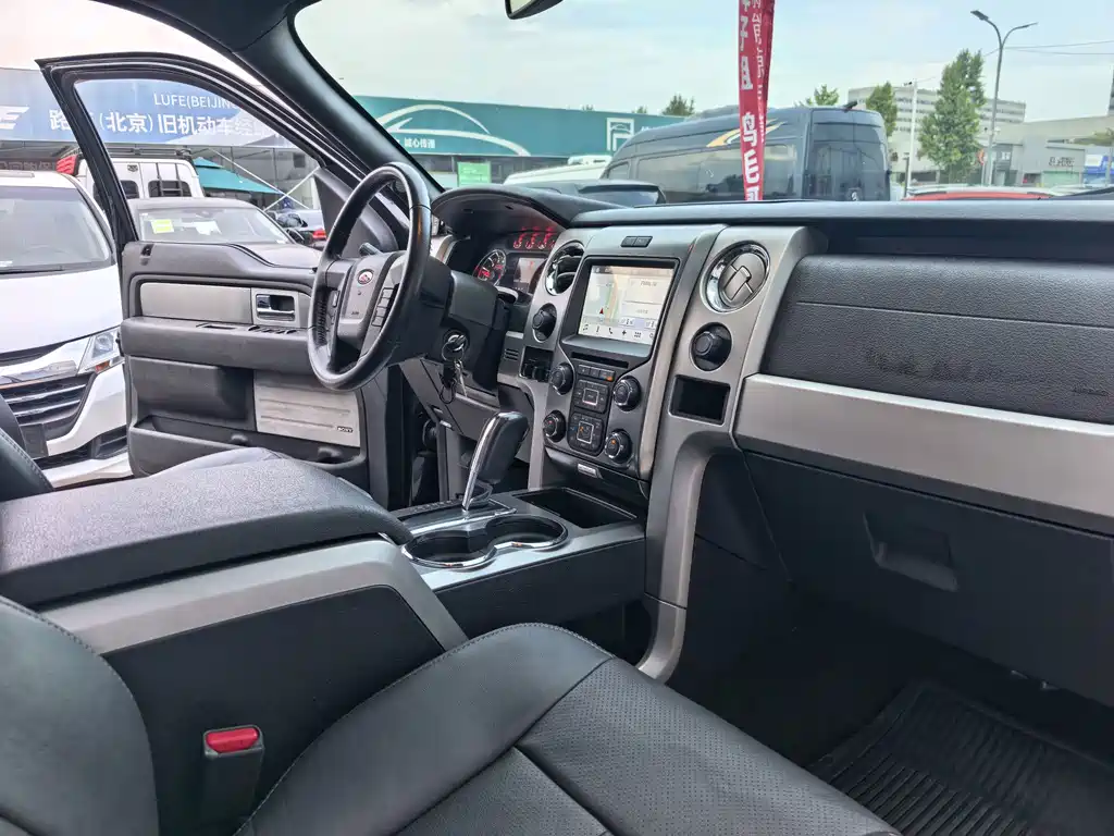 Ford F-150 Raptor — миниатюра 9